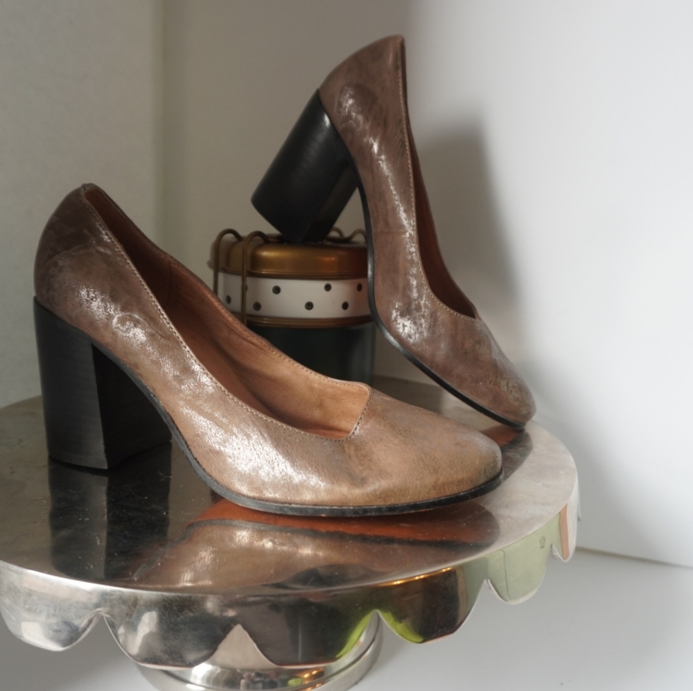 Patricia Nash Heels Silver